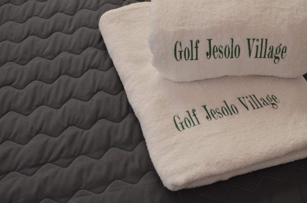 Golf Jesolo Village ➔ Attico Con Piscina Bagian luar foto